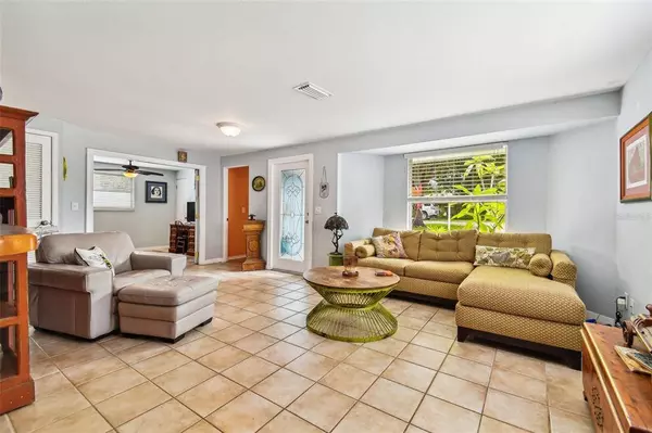 4111 COX DR, Land O Lakes, FL 34639