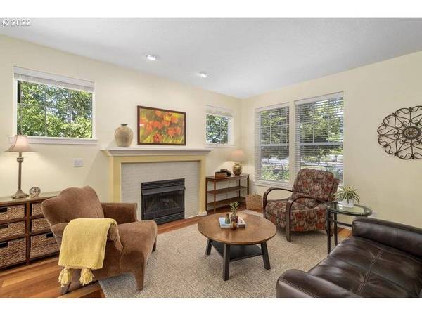 937 NE 73RD AVE, Hillsboro, OR 97124