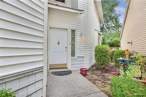 12607 64th AVE E, Puyallup, WA 98373