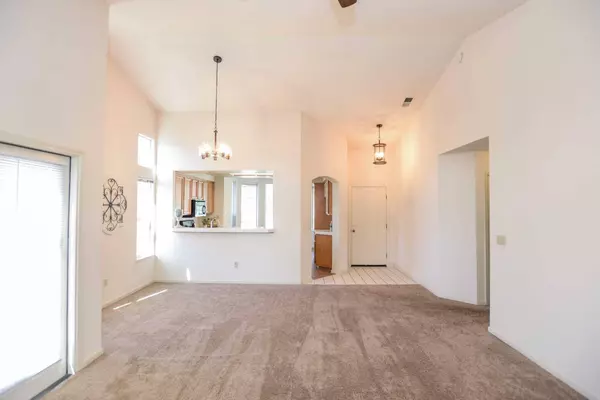 9129 Santorini DR, Elk Grove, CA 95758