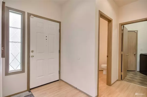 12607 64th AVE E, Puyallup, WA 98373