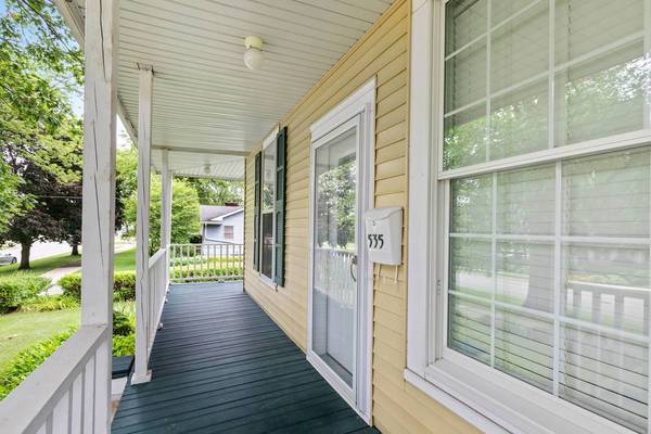 535 E 10th ST, Lockport, IL 60441