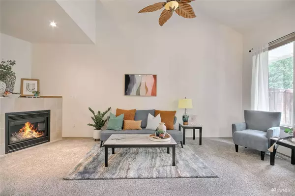 12607 64th AVE E, Puyallup, WA 98373