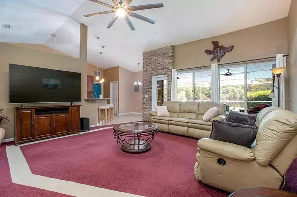 5 SANDPOINT CIR, Ormond Beach, FL 32174