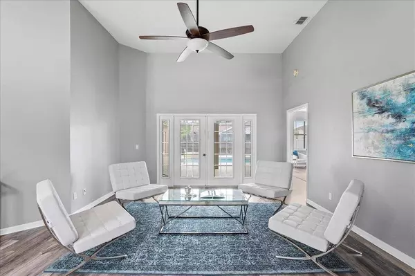 10037 WHEATLAND RD, New Port Richey, FL 34655