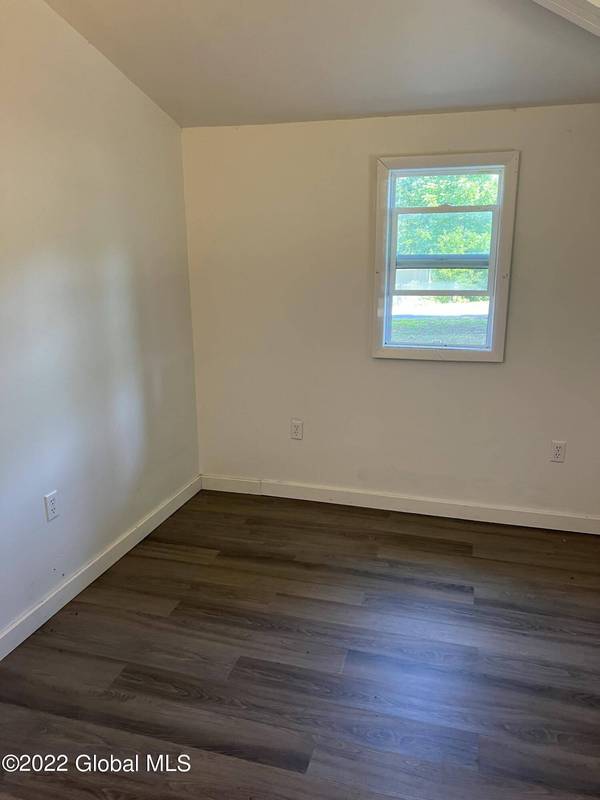 132 Wendell AVE, Broadalbin, NY 12025