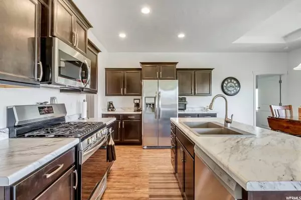 287 SANDSTONE WAY #123, Santaquin, UT 84655