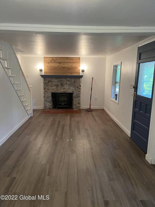 132 Wendell AVE, Broadalbin, NY 12025