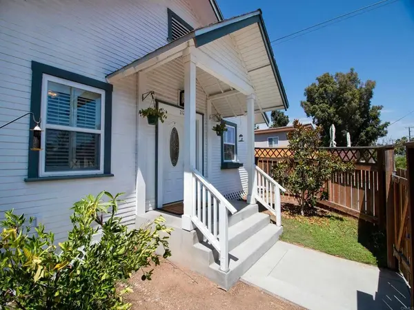 2116 20 Monroe Ave, San Diego, CA 92116