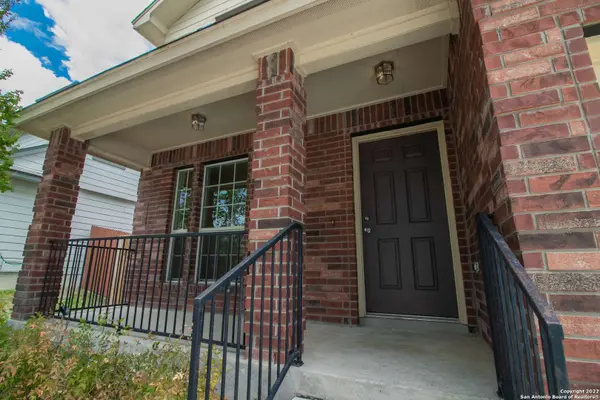 121 ARCADIA PL, Cibolo, TX 78108-3390