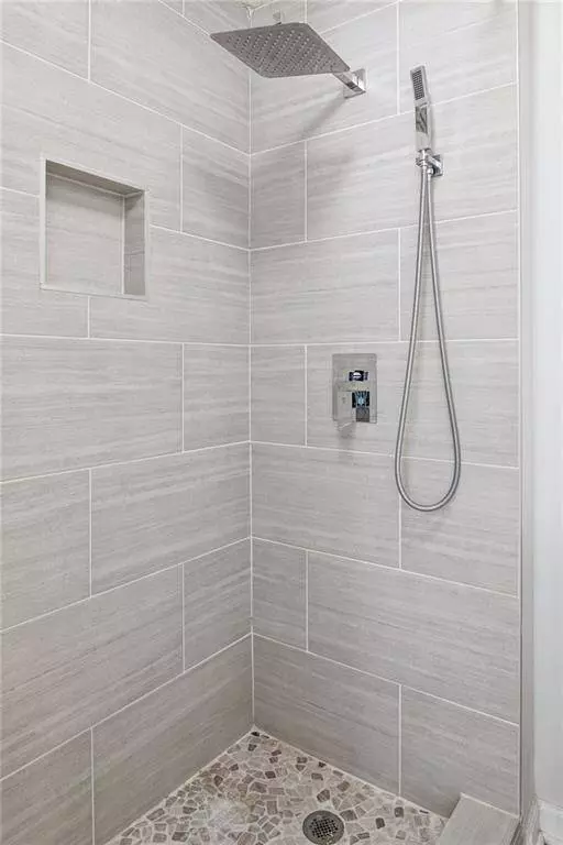 2110 RIVER GREEN DR NW, Atlanta, GA 30327