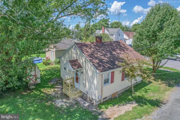 415 W POPLAR ST, Seaford, DE 19973