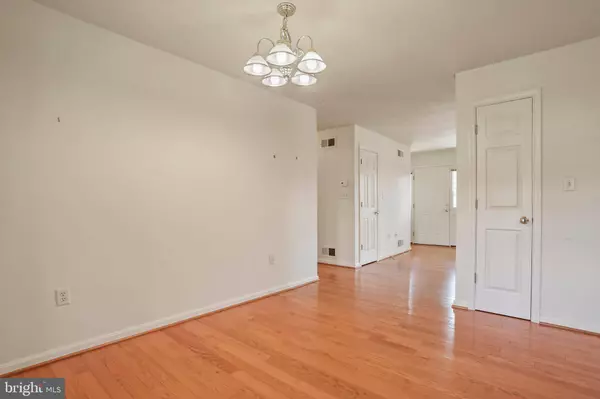 50 TEABERRY LN, Berkeley Springs, WV 25411