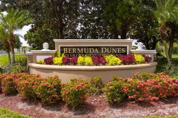 7270 WESTPOINTE BLVD #914, Orlando, FL 32835