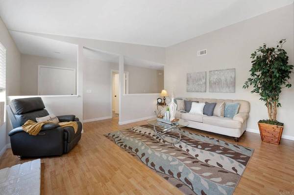 1047 Mockingbird LN, San Marcos, CA 92078