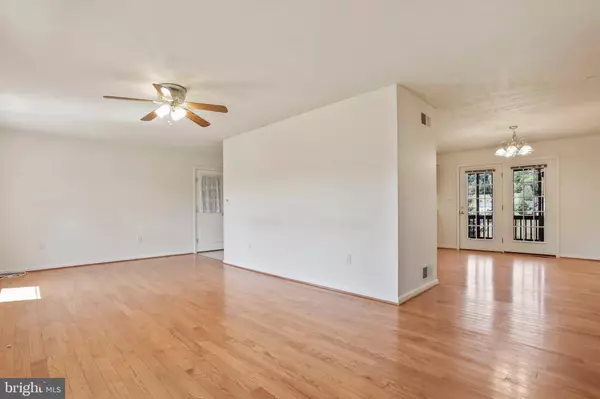 50 TEABERRY LN, Berkeley Springs, WV 25411