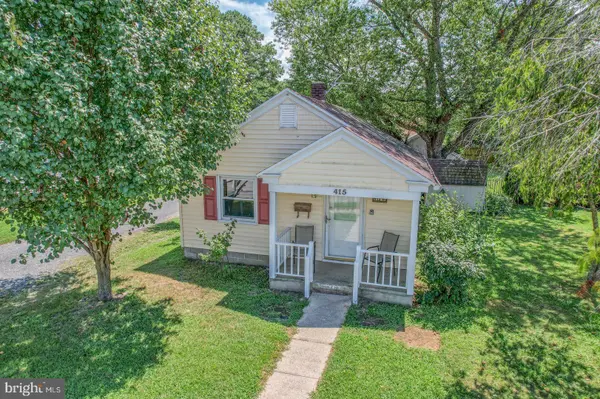 415 W POPLAR ST, Seaford, DE 19973