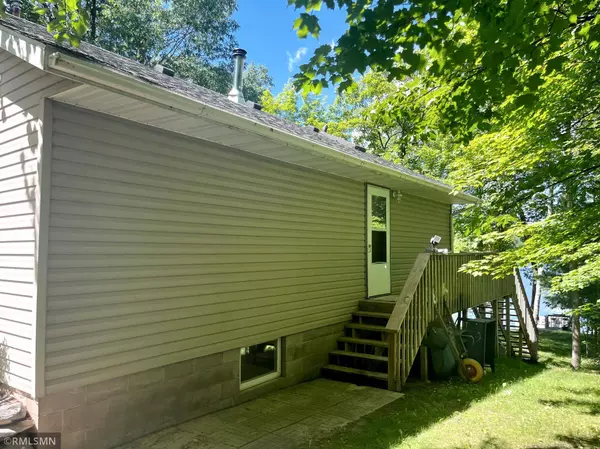 9857 Woodland TRL, Brainerd, MN 56401