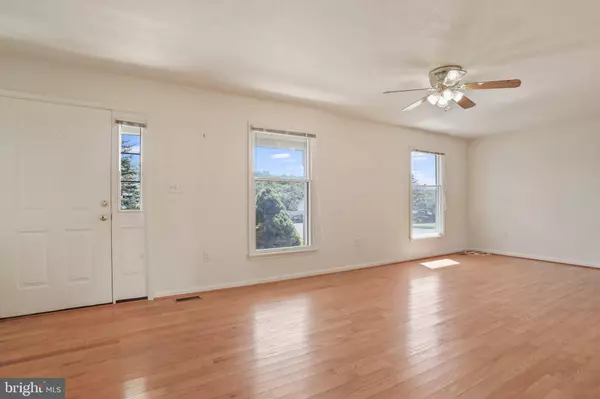 50 TEABERRY LN, Berkeley Springs, WV 25411