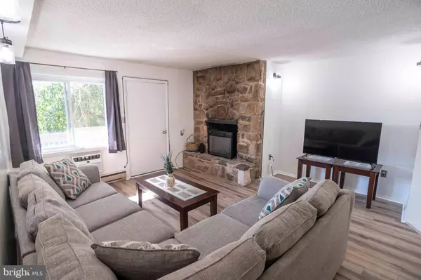 1836 FAIRWAY, Basye, VA 22810