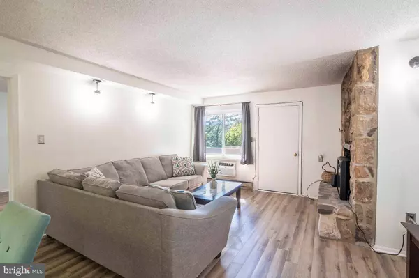 1836 FAIRWAY, Basye, VA 22810