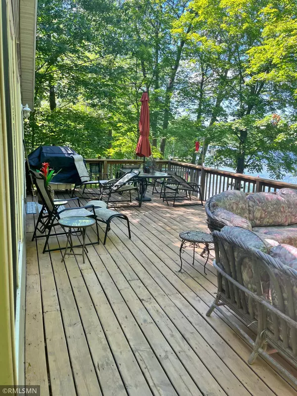 9857 Woodland TRL, Brainerd, MN 56401