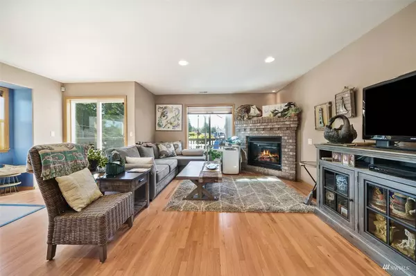 20407 Cascade DR E #1-A, Bonney Lake, WA 98391