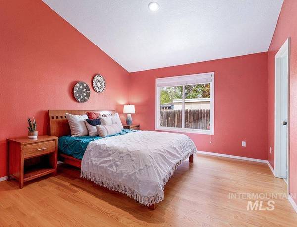 1026 E Mckinley St, Boise, ID 83712