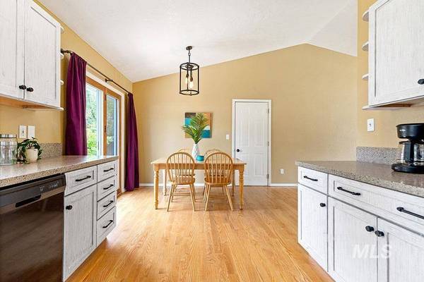 1026 E Mckinley St, Boise, ID 83712