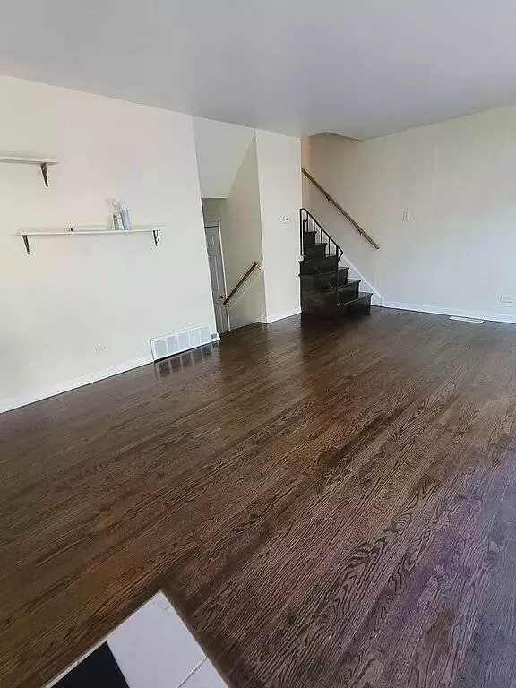 13904 S Clark ST, Riverdale, IL 60827