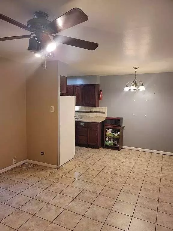 13904 S Clark ST, Riverdale, IL 60827