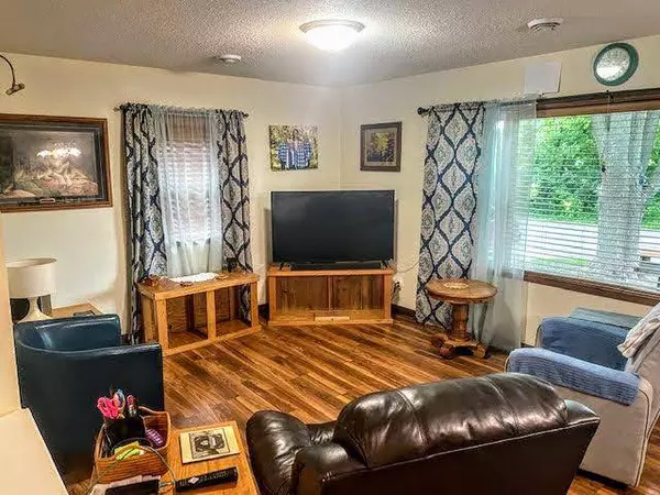 675 W 5th ST, Rush City, MN 55069