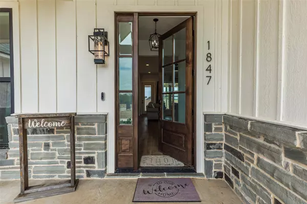 1847 Bode Road, Elm Mott, TX 76640