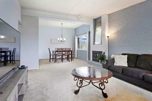 1424 Woodbridge RD #3E, Joliet, IL 60436