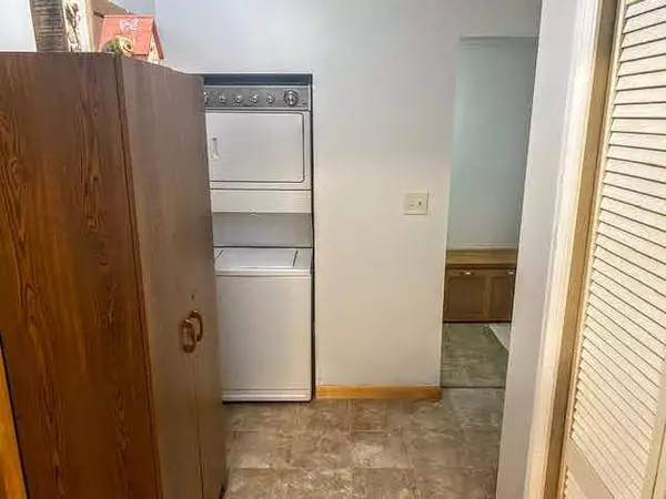 675 W 5th ST, Rush City, MN 55069