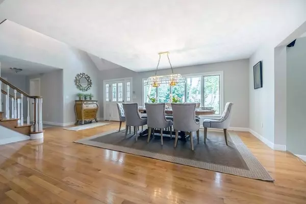 83 Center St, Andover, MA 01810