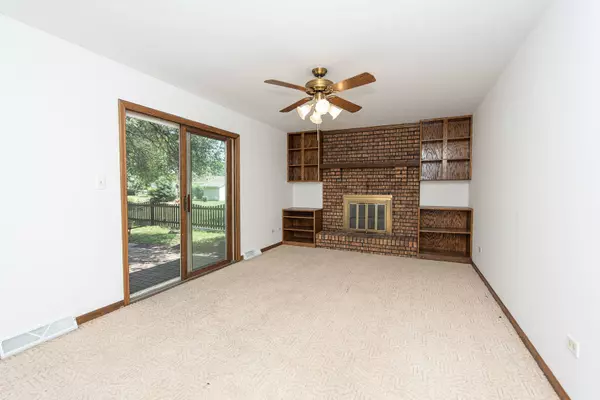 25212 W Sandbank DR, Plainfield, IL 60544