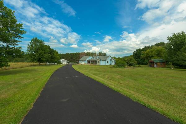 8800 Saint Croix TRL, North Branch, MN 55056