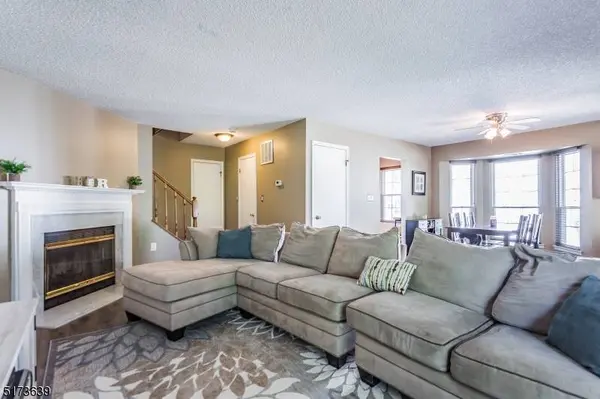 1002 Breckenridge Dr, Branchburg Twp., NJ 08876