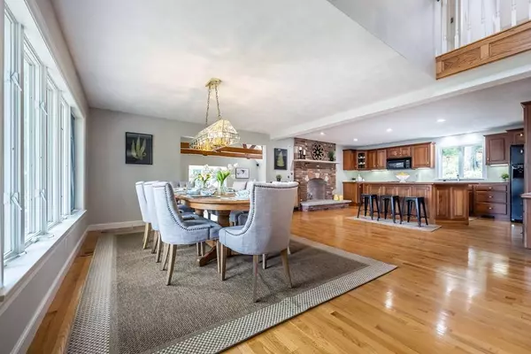 83 Center St, Andover, MA 01810