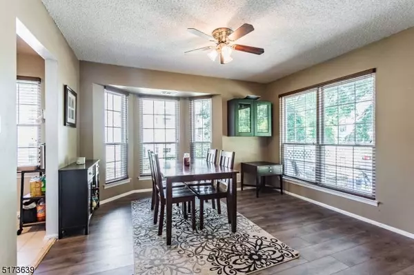 1002 Breckenridge Dr, Branchburg Twp., NJ 08876