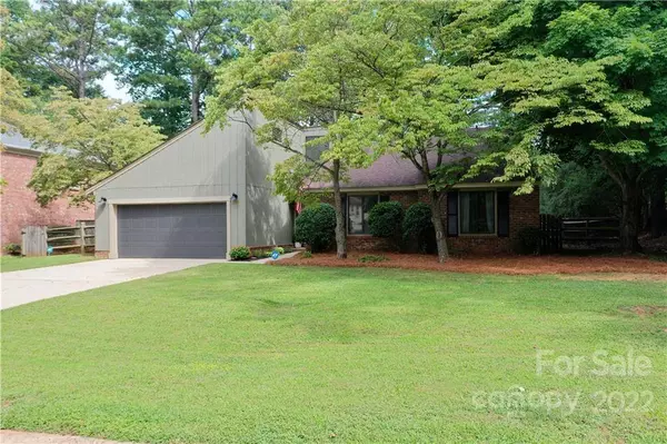 1309 Berry Ridge RD, Charlotte, NC 28270