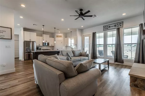 1847 Bode Road, Elm Mott, TX 76640