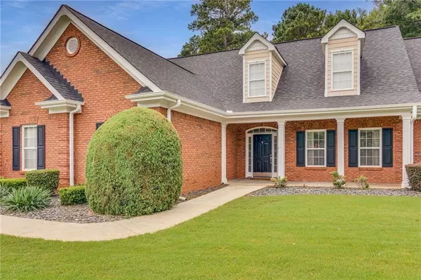 1204 Twin Ponds CT, Conyers, GA 30094