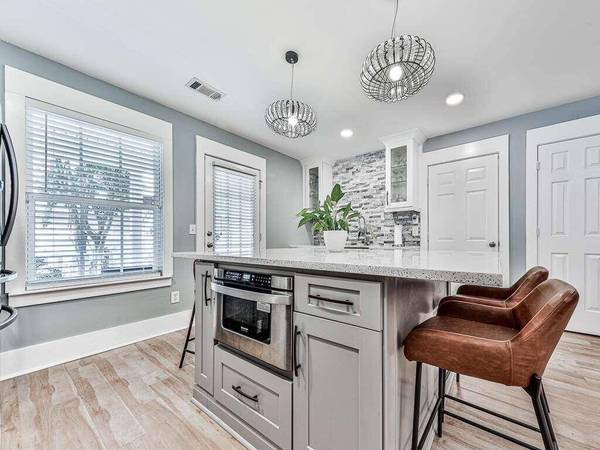 313 Hiawassee DR, Woodstock, GA 30188