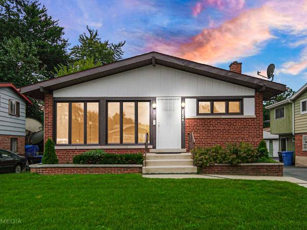 8546 S Woodlawn Avenue, Chicago, IL 60619