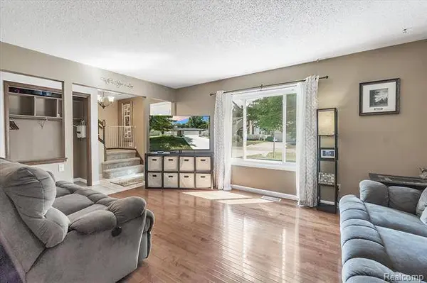 5184 BIRCHCREST Drive, Swartz Creek, MI 48473