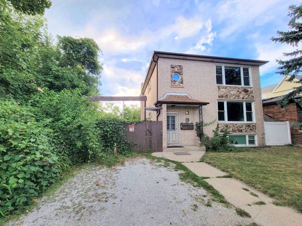 4856 N Kruger AVE, Chicago, IL 60630