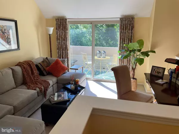 169 TAVISTOCK CT, Cherry Hill, NJ 08034