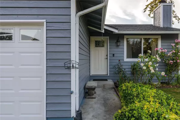 8003 186th Street Ct E, Puyallup, WA 98375